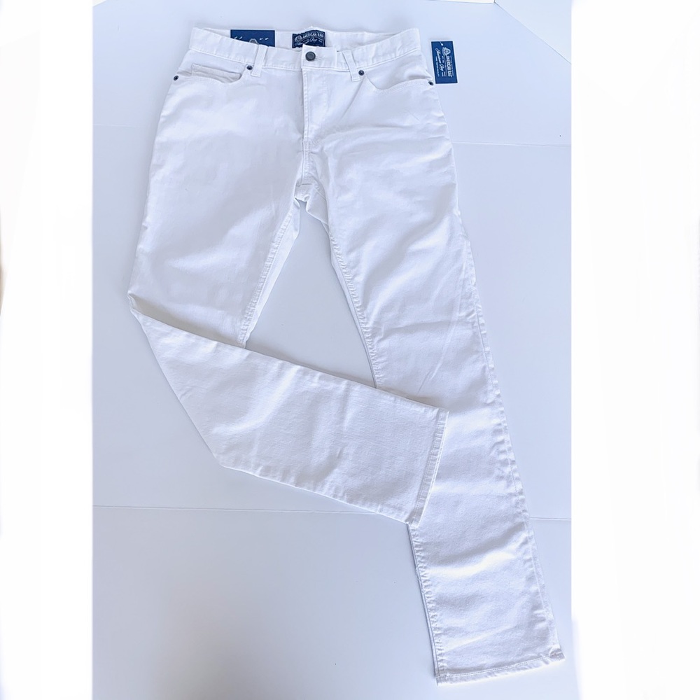 NWT, American Rag Slim Fit White Jeans 31x…